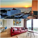 Comfortable A103 Sea View 10th Floor Parking Free
