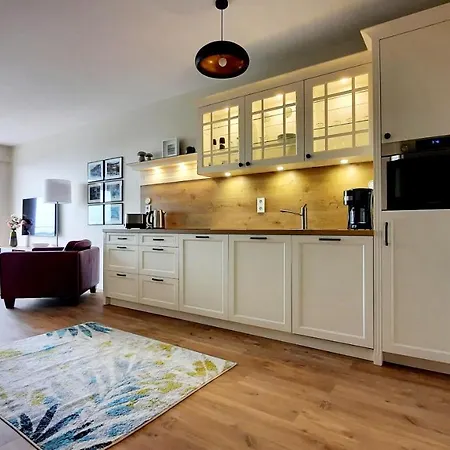 Comfortable A103 Sea View 10th Floor Parking Free