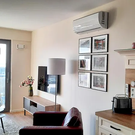 Comfortable A103 Sea View 10th Floor Parking Free * ミエンジズドロイェ