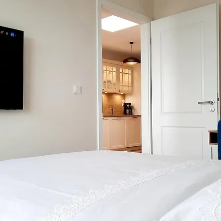 Comfortable A103 Sea View 10th Floor Parking Free *