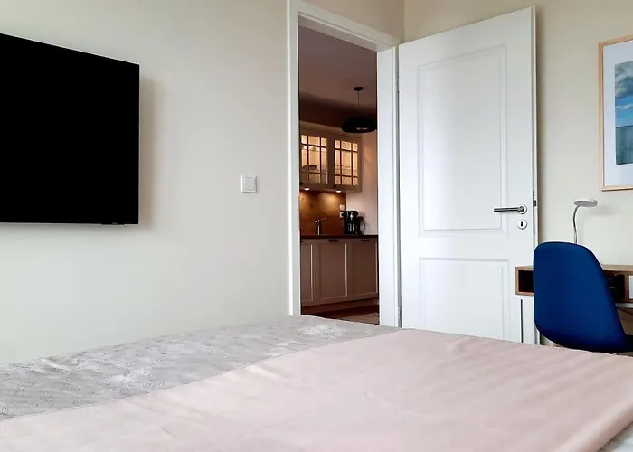 Comfortable A103 Sea View 10th Floor Parking Free *