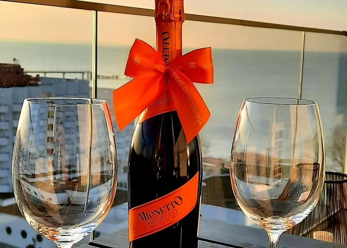 Comfortable A103 Sea View 10th Floor Parking Free