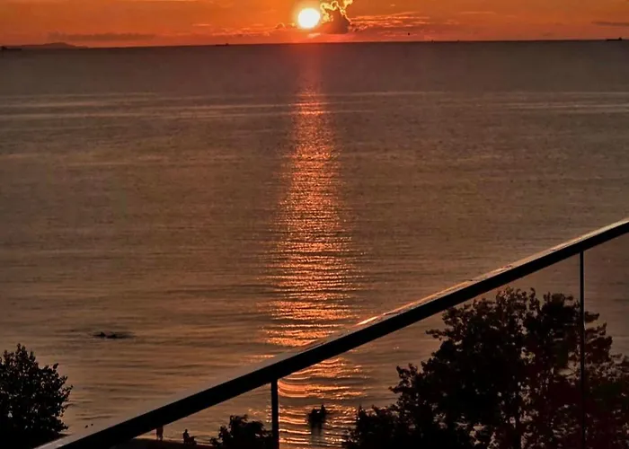 Apartament Comfortable A103 Sea View 10th Floor Parking Free *